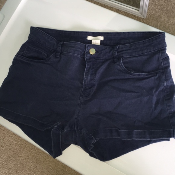 H&M shorts - Picture 1 of 3